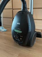 AEG silent stofzuiger met stofzakken, Ophalen, Zo goed als nieuw