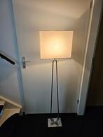 metalen staande lamp met witte kap en snoerdimmer, Ophalen, Zo goed als nieuw, Metaal, 100 tot 150 cm