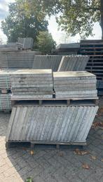36 stuks Oud Hollandse tegels 60x60x5 licht grijs RESTPARTIJ, Ophalen, Nieuw, Beton, Terrastegels