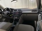 Volkswagen Tiguan 1.5 TSI Comfortline Navigatie Parkeersenso, Auto's, Voorwielaandrijving, Stof, 4 cilinders, Met garantie (alle)