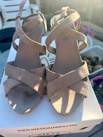 Tamaris sandalen suede nieuw, maat 41, Ophalen of Verzenden, Nieuw, Sandalen of Muiltjes