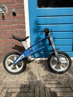 Blauwe loopfiets (12”) van Firstbike; achterband is wel lek, Kinderen en Baby's, Speelgoed | Buiten | Voertuigen en Loopfietsen