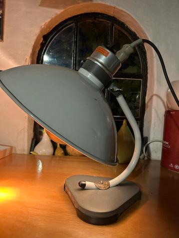 Stoere Italiaanse Lamp met Dikke Kabel beschikbaar voor biedingen