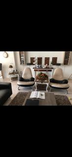 Te koop 2 prachtige Leolux fauteuils & bobby prite kussens, Ophalen, Zo goed als nieuw, Leolux kunst modern, 50 tot 75 cm