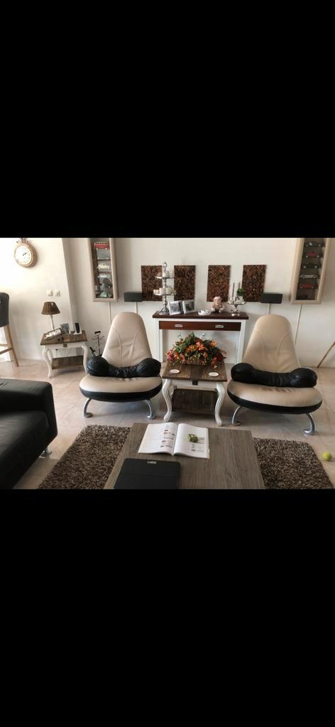 Te koop 2 prachtige Leolux fauteuils & bobby prite kussens, Huis en Inrichting, Fauteuils, Zo goed als nieuw, Leer, 50 tot 75 cm