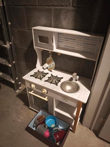Kidcraft speelkeuken met accesoires beschikbaar voor biedingen