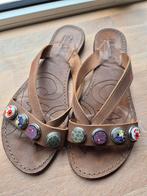 Mooie Noosa Amsterdam teenslippers mt 40 + 8 nieuwe chunks, Ophalen of Verzenden, Zo goed als nieuw, Bruin