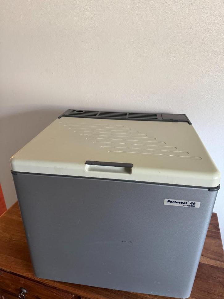 Camping koelbox, Caravans en Kamperen, Koelboxen, Zo goed als nieuw, Koelbox, Elektrisch, Ophalen