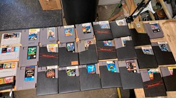 Grote collectie NES games aangeboden beschikbaar voor biedingen