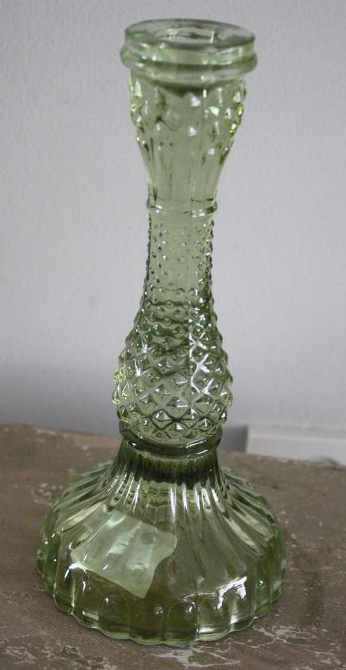 nieuwe groene glazen kandeaar nr2, Huis en Inrichting, Woonaccessoires | Kandelaars en Kaarsen, Gebruikt, Kandelaar, Minder dan 25 cm