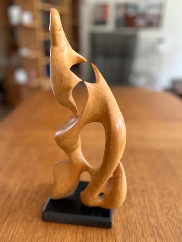 Houten sculptuur - Origineel - Beukenhout kunst beschikbaar voor biedingen