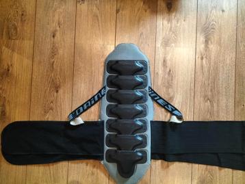 Dainese rug beschermer maat L beschikbaar voor biedingen