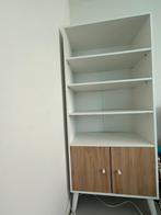 Mooie boekenkast met deuren en planken, Huis en Inrichting, Ophalen, Kunststof, Gebruikt, 50 tot 100 cm