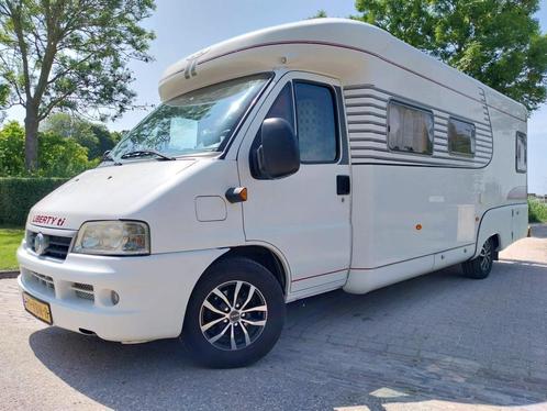 Leuke LMC Liberty TI 850 G met LPG en 2x grote zonnepanelen!, Caravans en Kamperen, Campers, Bedrijf, tot en met 4, Half-integraal