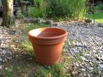 Oude grote terracotta bloempot 37 x 30 cm. tuindecoratie, Tuin en Terras, Bloempotten, Gebruikt, Tuin, Rond, Minder dan 40 cm