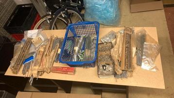 Partij spaken.   Brommer fiets.oldtimer.50 euro.!! beschikbaar voor biedingen