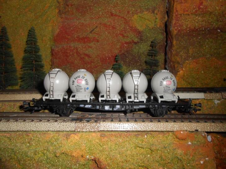 Märklin 48532 Silocontainer draag wagon, met 5 containers, Hobby en Vrije tijd, Modeltreinen | H0, Nieuw, Wagon, Wisselstroom