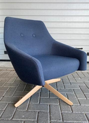 Montis Puk Low design fauteuil beschikbaar voor biedingen