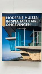 C. Paredes - Moderne huizen in spectaculaire omgevingen, C. Paredes, Ophalen of Verzenden, Zo goed als nieuw, Overige onderwerpen
