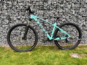 TREK Marlin 4 mountainbike beschikbaar voor biedingen