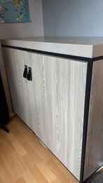 Commode met bijpassende plank, Kinderen en Baby's, Kinderkamer | Commodes en Kasten, Gebruikt, 50 tot 70 cm, 100 cm of meer, Voetruimte