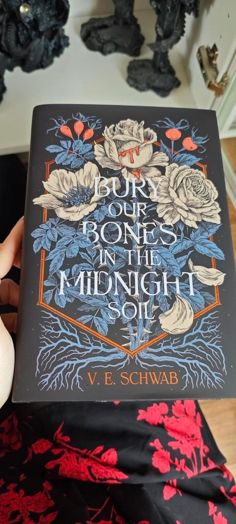 Bury our bones in the Midnight soil - Fairyloot edition, Boeken, Fantasy, Nieuw, Ophalen of Verzenden