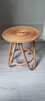 Leuk rotan tafeltje, Huis en Inrichting, Tafels | Bijzettafels, Ophalen, Minder dan 45 cm, Minder dan 55 cm, Gebruikt