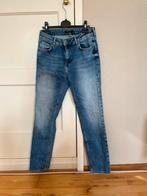 Mooie Nikkie jeans, maat 26, Kleding | Dames, Spijkerbroeken en Jeans, Blauw, Nikkie, Ophalen of Verzenden, W27 (confectie 34) of kleiner