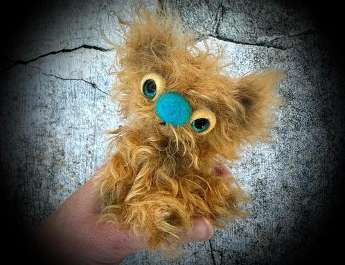 Teddybeer Mohair teddy beer handgemaakt beweegbaar pop doll, Verzamelen, Beren en Cherished Teddies, Zo goed als nieuw, Stoffen beer