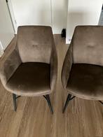2 eetkamer stoelen voor €50, of en leuk bod., Ophalen, Overige materialen, Twee, Overige kleuren