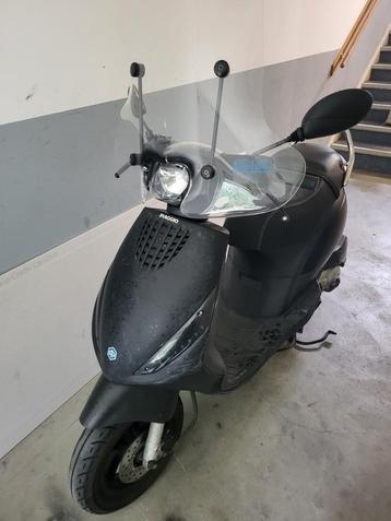Te koop 2017 piaggio zip 4T  beschikbaar voor biedingen