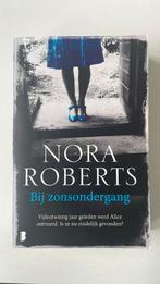 Nora Roberts - Bij zonsondergang, Boeken, Thrillers, Ophalen of Verzenden, Zo goed als nieuw, Nora Roberts