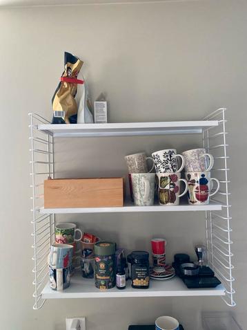 2x Tomado style wandrek wit & zwart beschikbaar voor biedingen