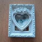 brocante fotolijstje wit hartje, Ophalen of Verzenden