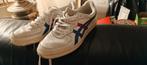 Onitsuka Tiger maat 42.5 met rood en blauwe accenten, Ophalen, Wit, Sneakers of Gympen, Gedragen