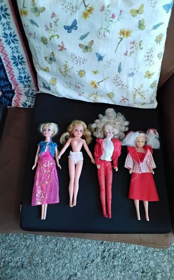 Vintage oude  Poppen Collectie beschikbaar voor biedingen