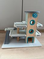 Hema houten auto garage, Ophalen of Verzenden, Gebruikt, Rij- of Hobbelspeelgoed