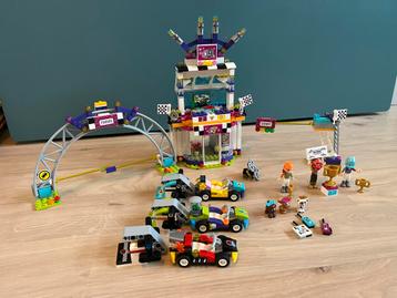 Lego Friends 41352 - De Grote Race beschikbaar voor biedingen