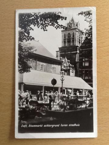 Delft - 1950 - Bloemmarkt - Toren Stadhuis beschikbaar voor biedingen