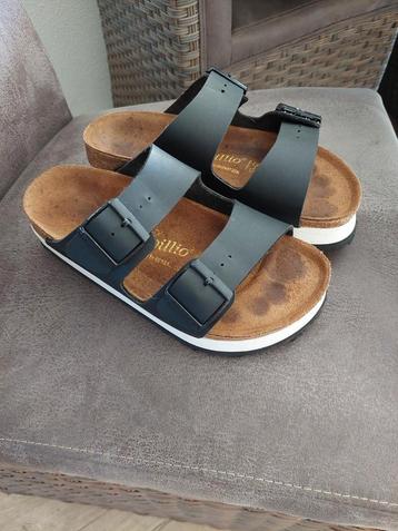 Slippers.Papillio 37 zwart leder voetbed 1week gedragen  beschikbaar voor biedingen