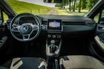 Renault Clio 1.0 TCe Intens | Nap | Camera | Keyless | PDC, Voorwielaandrijving, Gebruikt, Met garantie (alle), Parkeersensor