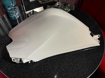 HONDA VFR 1200 F 2010 WIT TANK COVER KUIPDEEL KUIP PANEEL beschikbaar voor biedingen