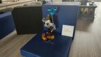 Swarovski Disney Mickey Mouse Met Ballon! NIEUW!, Ophalen of Verzenden, Nieuw, Figuurtje