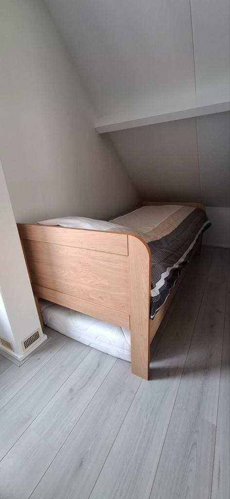 Seniorenbed Eiken 90x200, Huis en Inrichting, Slaapkamer | Bedden, Zo goed als nieuw, Eenpersoons, 90 cm, Hout, Ophalen