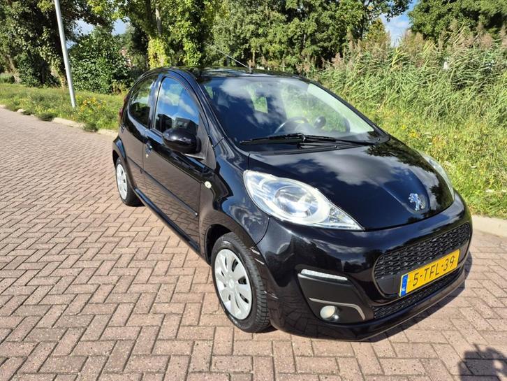 Peugeot 107 1.0 Active, Auto's, Peugeot, Bedrijf, ABS, Airbags, Electronic Stability Program (ESP), Elektrische ramen, Mistlampen