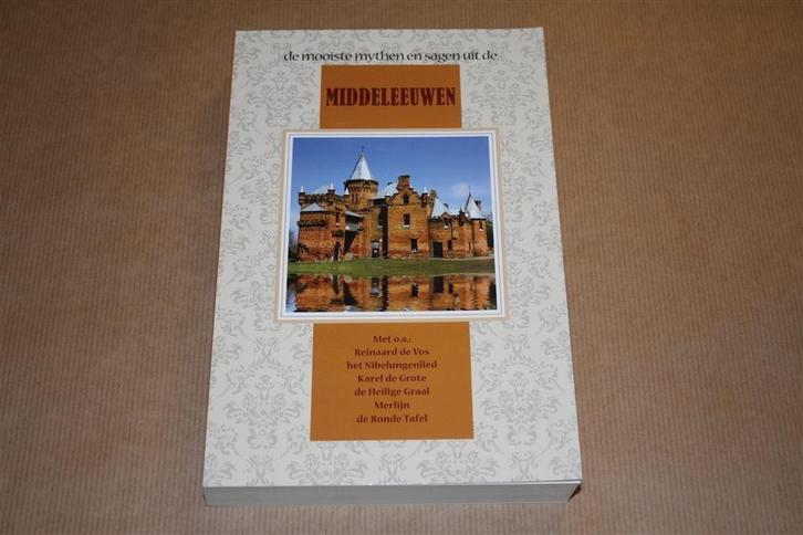 De mooiste mythen en sagen uit de Middeleeuwen, Boeken, Geschiedenis | Wereld, Zo goed als nieuw, Europa, 14e eeuw of eerder, Ophalen of Verzenden