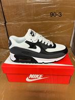 Partij Nike Sneakers, Kleding | Heren, Ophalen, Nieuw, Wit, Sneakers of Gympen