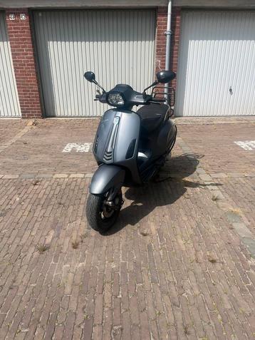 vespa sprint opknapper/schade beschikbaar voor biedingen