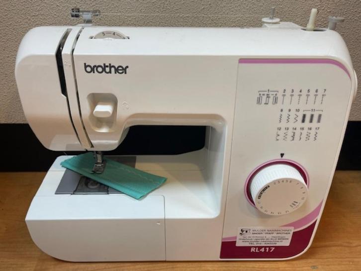 BROTHER naaimachine als nieuw 1 jaar garantie bij MULDER, Hobby en Vrije tijd, Naaimachines en Toebehoren, Zo goed als nieuw, Naaimachine