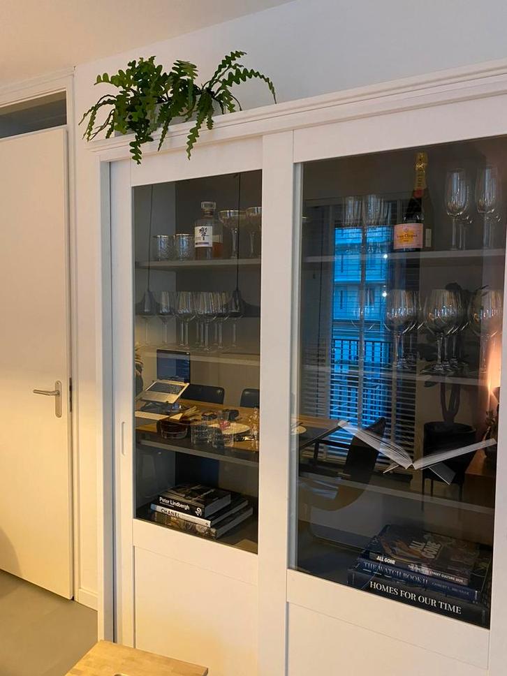 Woood VINCE schuifdeurkast, servieskast, massief grenen wit, Huis en Inrichting, Kasten | Buffetkasten, Zo goed als nieuw, 200 cm of meer